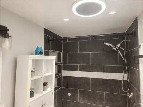 430 E Garrison St, Bethlehem, PA 18018 photo 8