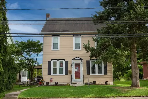 4616 Main St, Whitehall, PA 18052
