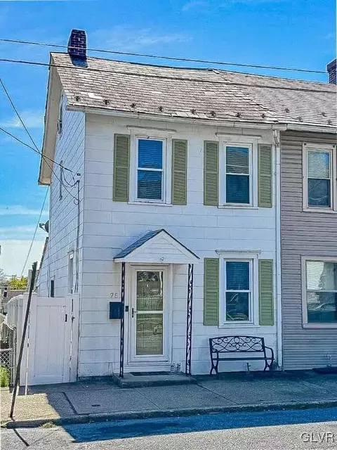 752 3rd St, Catasauqua, PA 18032