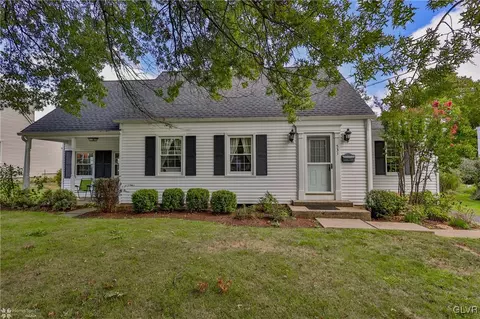 531 Charles St, Coopersburg, PA 18036