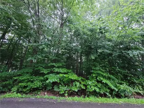 3347 Oberon Rd #1505/1506, Coolbaugh Twp, PA 18466