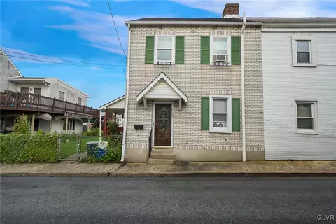 222 Wood St, Catasauqua, PA 18032