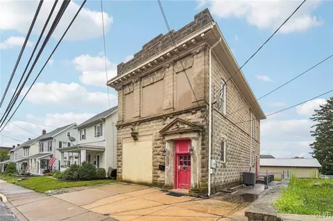 2494 Main St, Bethlehem, PA 18017 photo 4