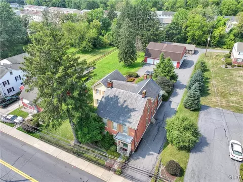 216 N Chestnut St, Bath, PA 18014
