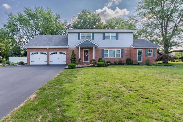 3620 Stephen Crane Ln, Bethlehem, PA 18017