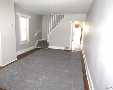 321 W Raspberry St, Bethlehem, PA 18018 photo 5