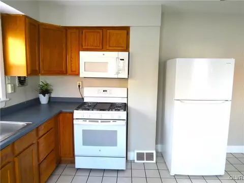 321 W Raspberry St, Bethlehem, PA 18018 photo 8