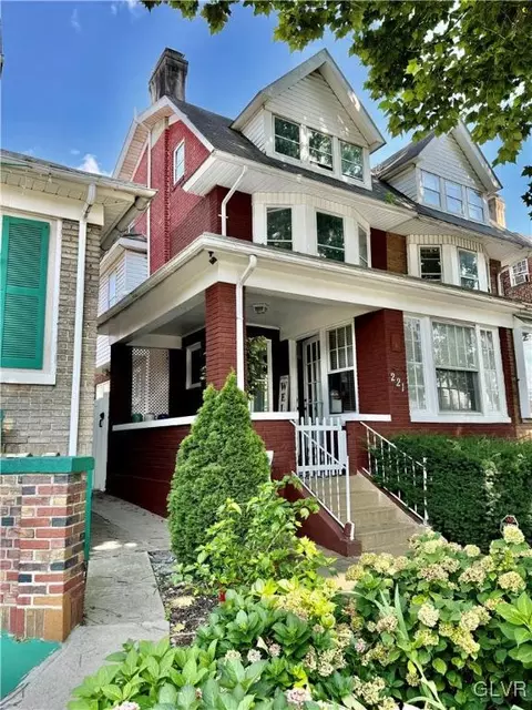 221 S 16th St, Allentown, PA 18102