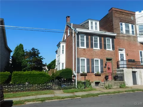 121 S 14th St, Easton, PA 18042