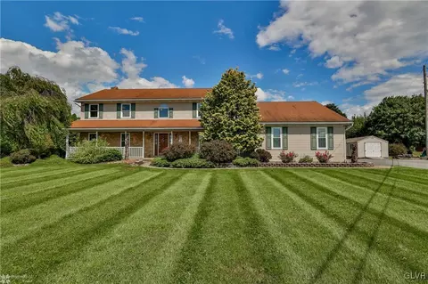 292 Allen Dr, Northampton, PA 18067