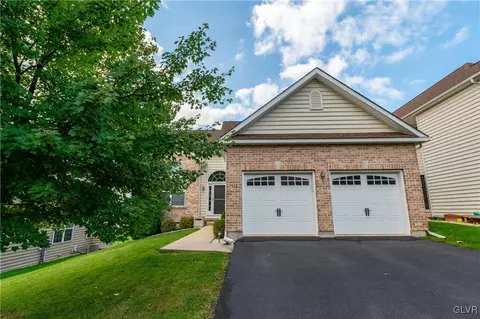 912 Orange Tip Way, Breinigsville, PA 18031