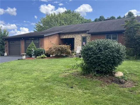 3536 Temple Ct, Bethlehem, PA 18020
