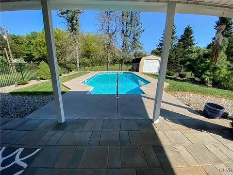 5646 Mohawk Dr, Bethlehem, PA 18017 photo 36
