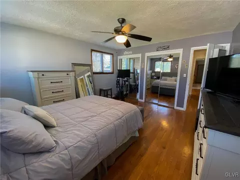 5646 Mohawk Dr, Bethlehem, PA 18017 photo 22