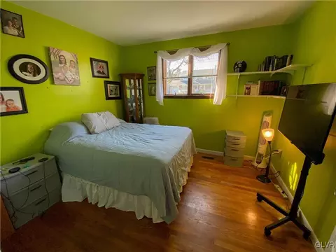 5646 Mohawk Dr, Bethlehem, PA 18017 photo 23