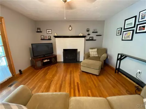 5646 Mohawk Dr, Bethlehem, PA 18017 photo 18