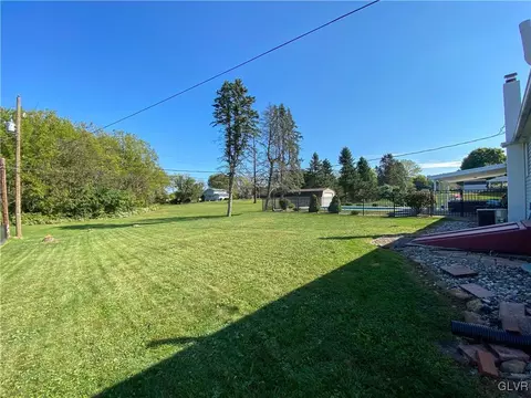 5646 Mohawk Dr, Bethlehem, PA 18017 photo 40