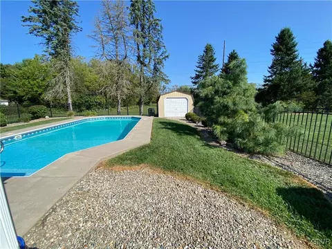 5646 Mohawk Dr, Bethlehem, PA 18017 photo 38