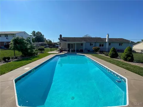 5646 Mohawk Dr, Bethlehem, PA 18017 photo 37