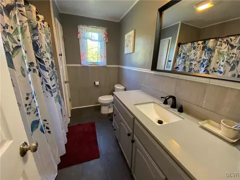 5646 Mohawk Dr, Bethlehem, PA 18017 photo 27