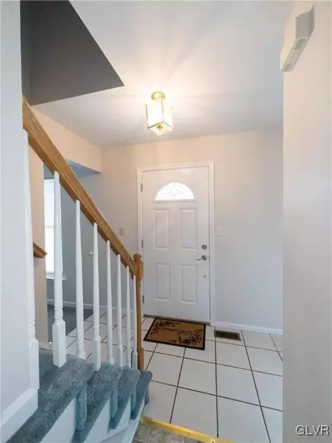 2534 Williams Rd, Bath, PA 18014 photo 4