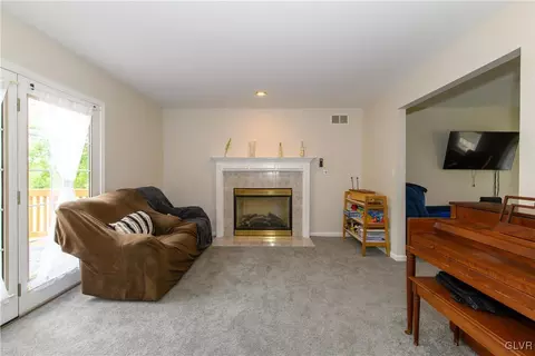 2534 Williams Rd, Bath, PA 18014 photo 6