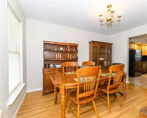 2534 Williams Rd, Bath, PA 18014 photo 8