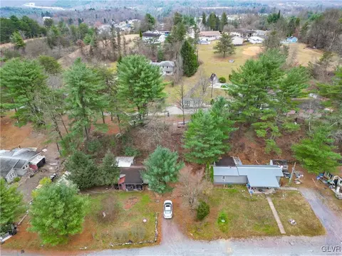 80 98 Horseshoe Ln, Lehighton, PA 18235
