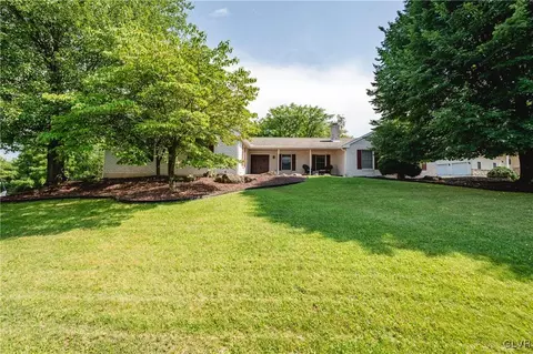 1662 Kevin Dr, Bethlehem, PA 18015