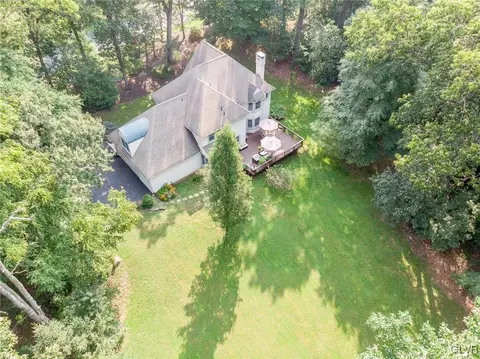 170 Pine Manor Dr, Hellertown, PA 18055 photo 45
