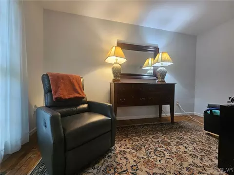 170 Pine Manor Dr, Hellertown, PA 18055 photo 22