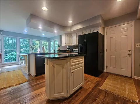 170 Pine Manor Dr, Hellertown, PA 18055 photo 15