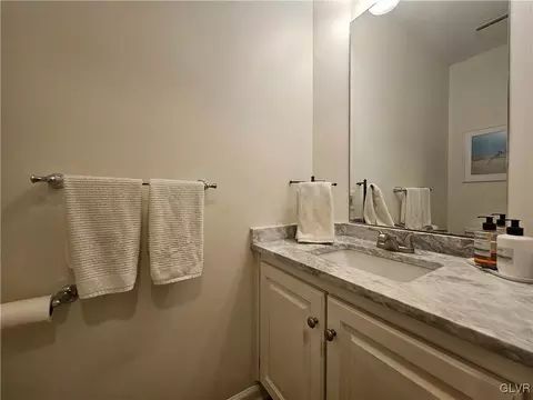 170 Pine Manor Dr, Hellertown, PA 18055 photo 25