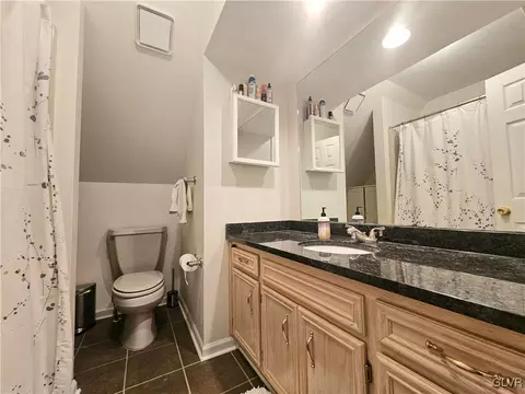 170 Pine Manor Dr, Hellertown, PA 18055 photo 38