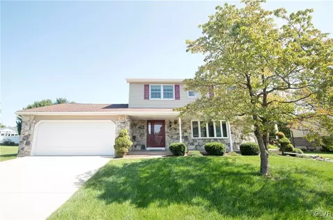 6349 Mulberry Ln, Macungie, PA 18062