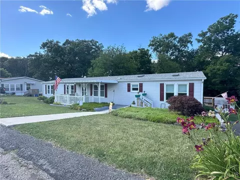6149 Snyders Church Rd #TRLR 25, Bath, PA 18014