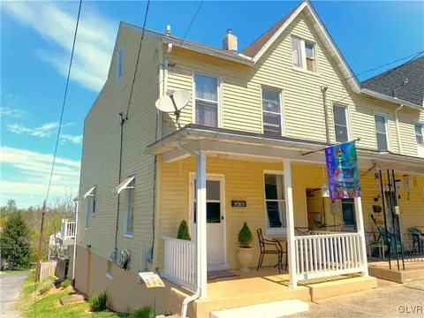 1617 Church St, Easton, PA 18042