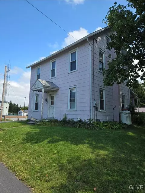 5189 Springmill Rd, Whitehall, PA 18052