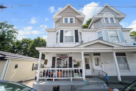 210 N Greenwood St, Tamaqua, PA 18252