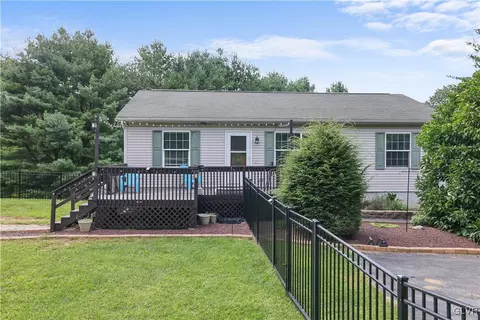 960 Effort Neola Rd, Saylorsburg, PA 18353