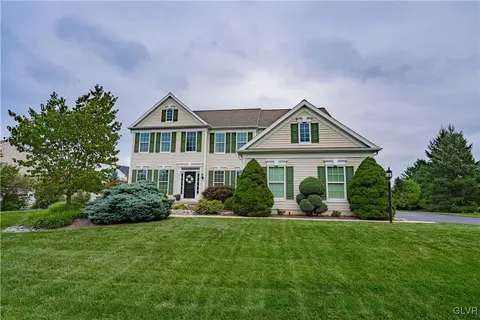 6602 Rutherford Dr, Macungie, PA 18062