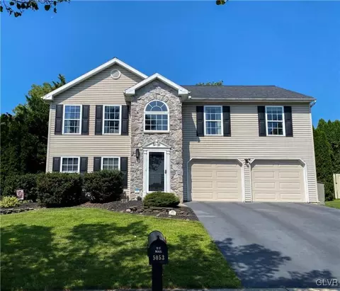 5053 Foxdale Dr, Whitehall, PA 18052