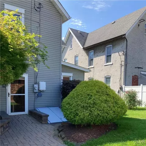 2131 Main St, Bethlehem, PA 18017 photo 5