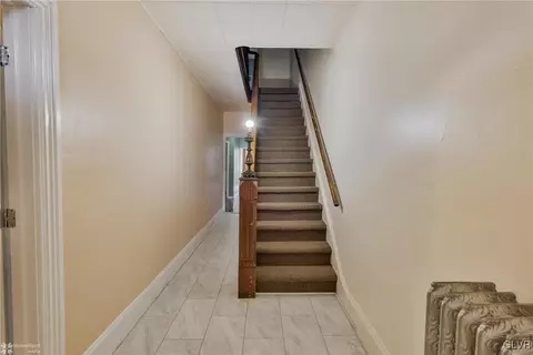 128 E Goepp St, Bethlehem, PA 18018 photo 2