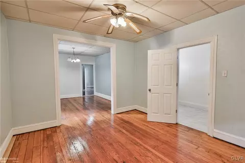 128 E Goepp St, Bethlehem, PA 18018 photo 4