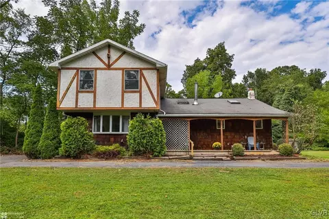 3264 Birch Rd, Bath, PA 18014