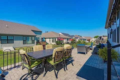 3489 Treeview Dr, Emmaus, PA 18049 photo 37