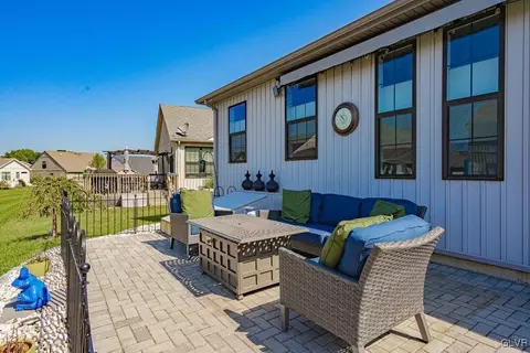 3489 Treeview Dr, Emmaus, PA 18049 photo 34