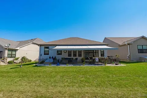 3489 Treeview Dr, Emmaus, PA 18049 photo 40