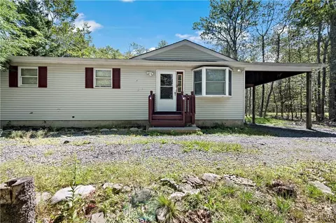 5111 Iroquois St, Coolbaugh Twp, PA 18466